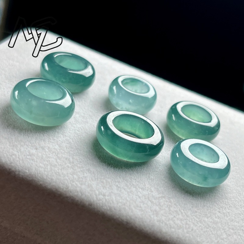 Natural Emerald Blue Water Luc - Jewelry & Watches Spółka Z Ograniczoną Odpowiedzialnością recension och pris
