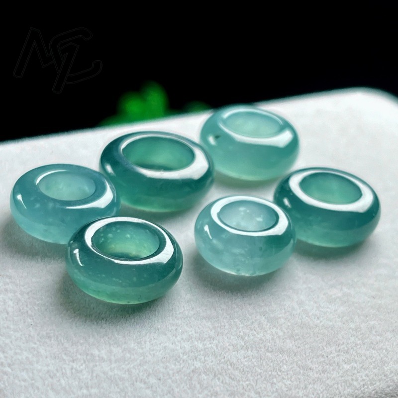 Natural Emerald Blue Water Luc - Jewelry & Watches Spółka Z Ograniczoną Odpowiedzialnością recension och pris